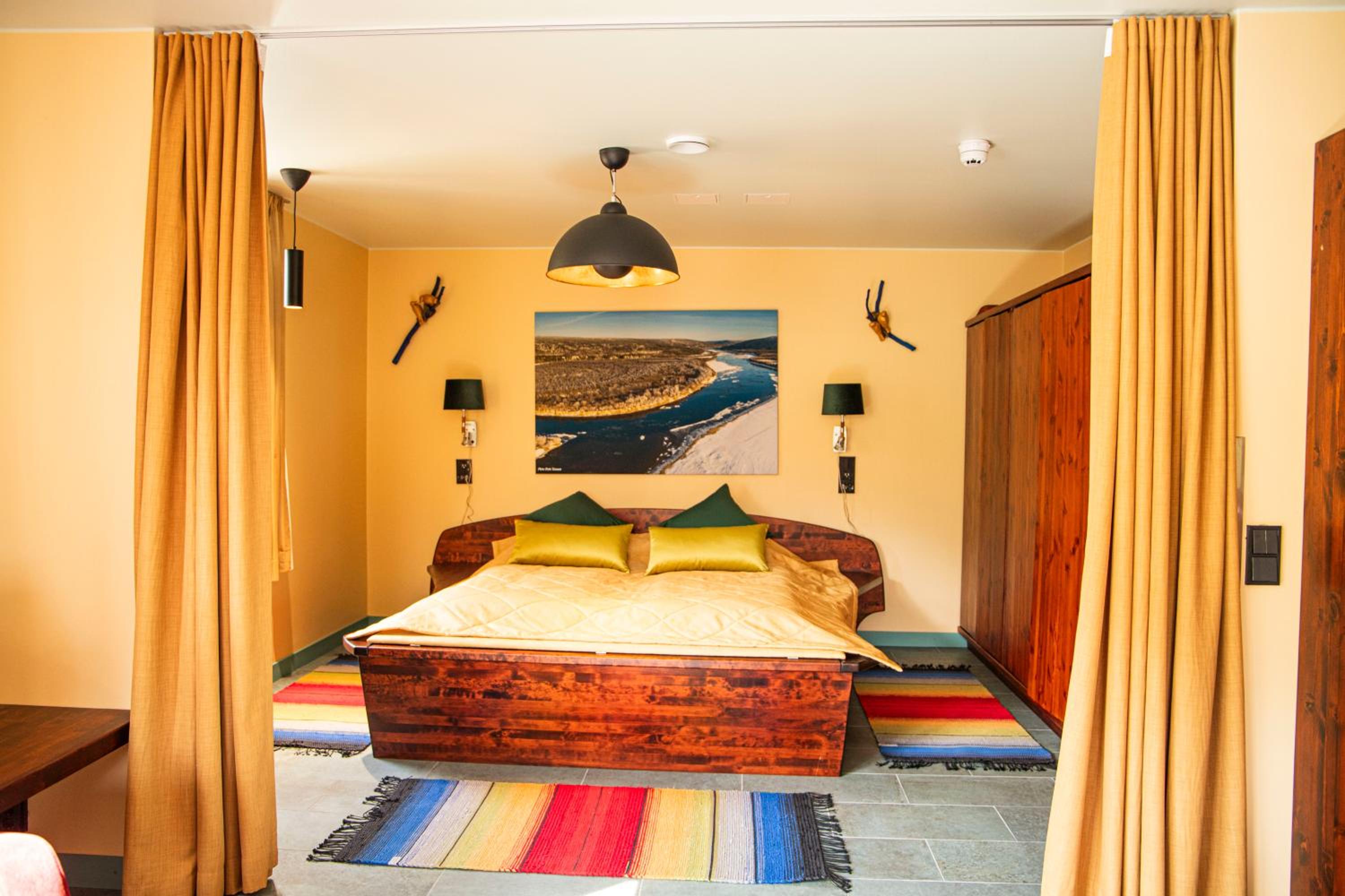 Shaman Family Room