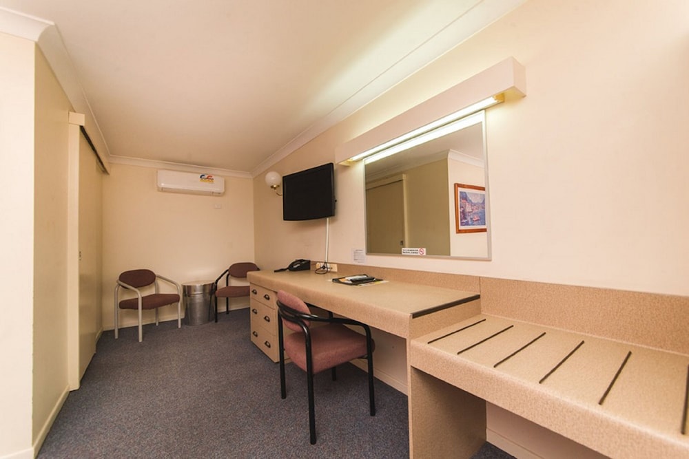 Hampton Villa Motel (ex.Comfort Inn Rockhampton) 47/71
