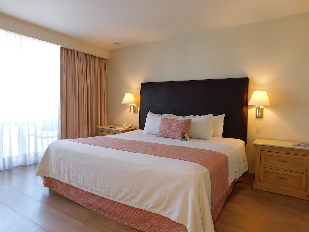 Hotel Palacio Azteca Tijuana, Trademark by Wyndham 27/71