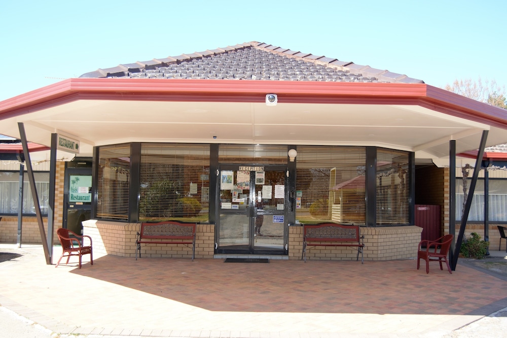 Civic Motor Inn Cowra 2/71