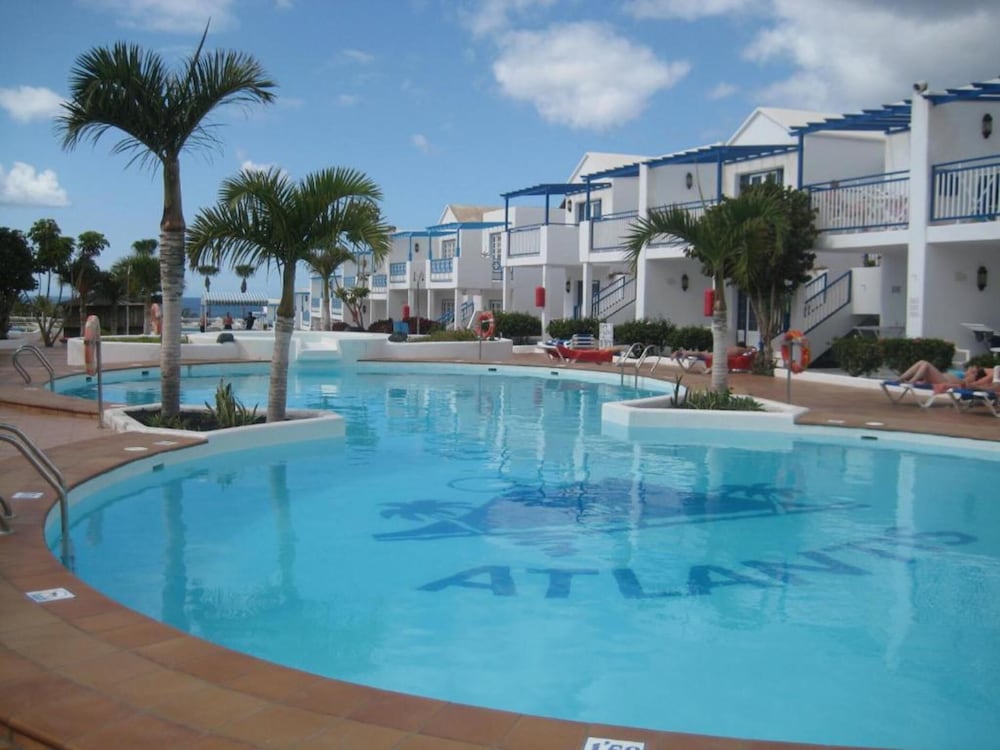 Atlantis Las Lomas 12/26