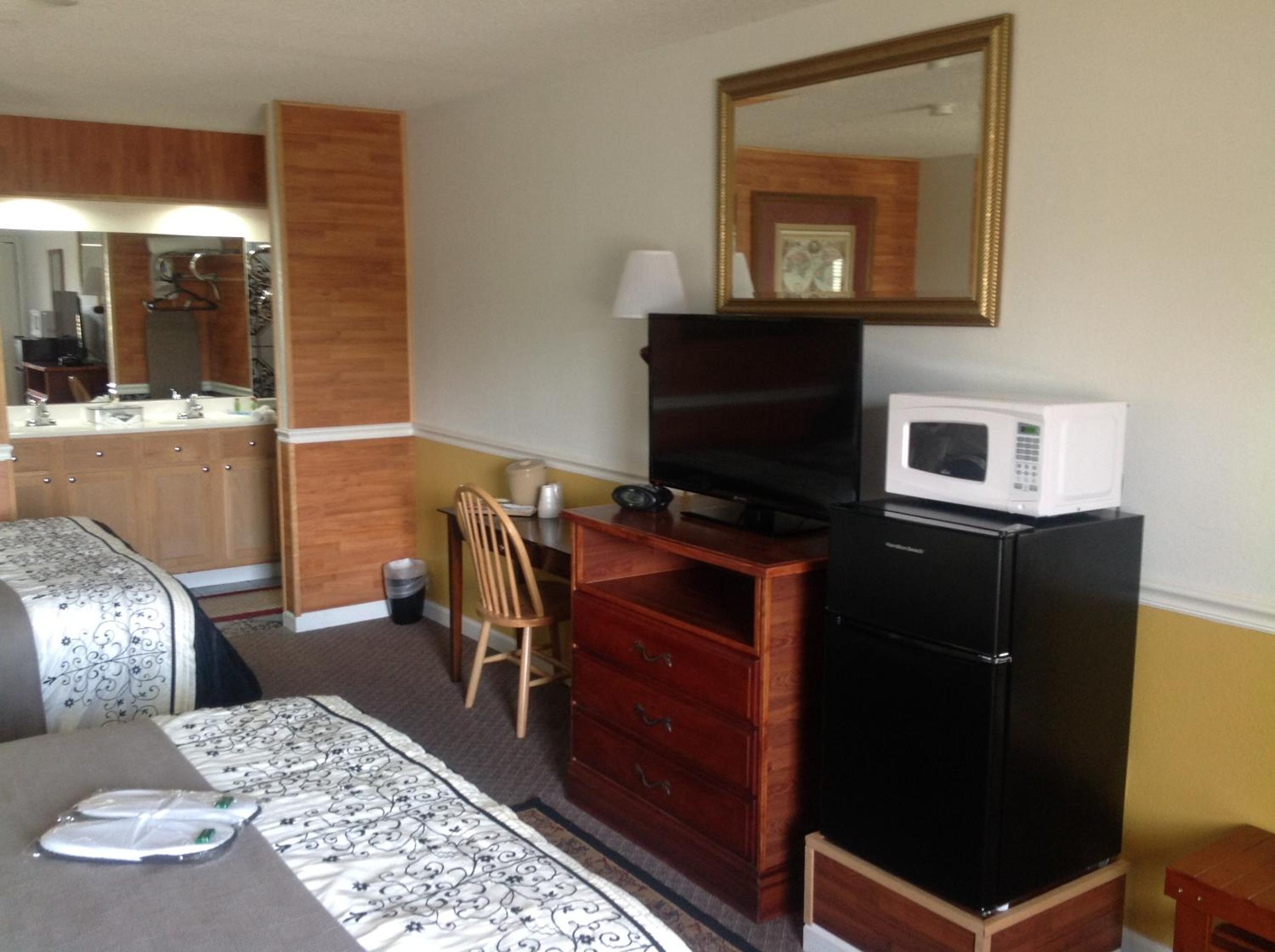 Hallmarc Inn & Suites of West Memphis 41/55