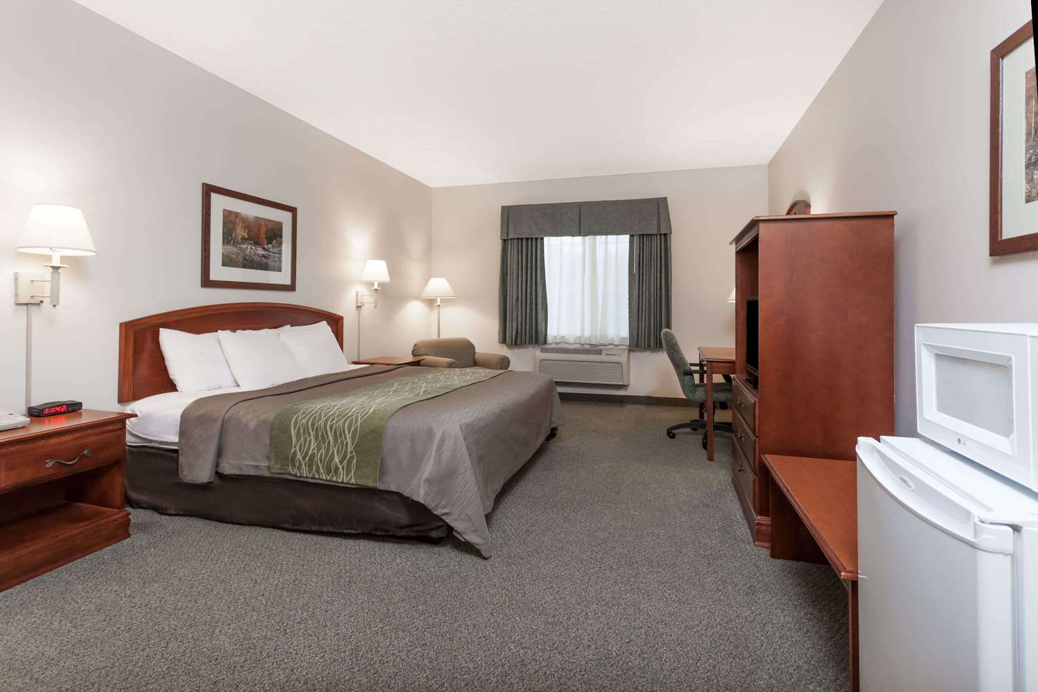 Days Inn by Wyndham Pentwater 1/15