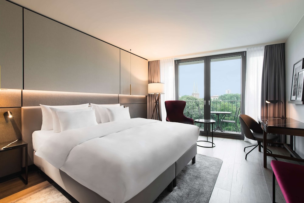 Radisson Collection Hotel, Berlin 12/68