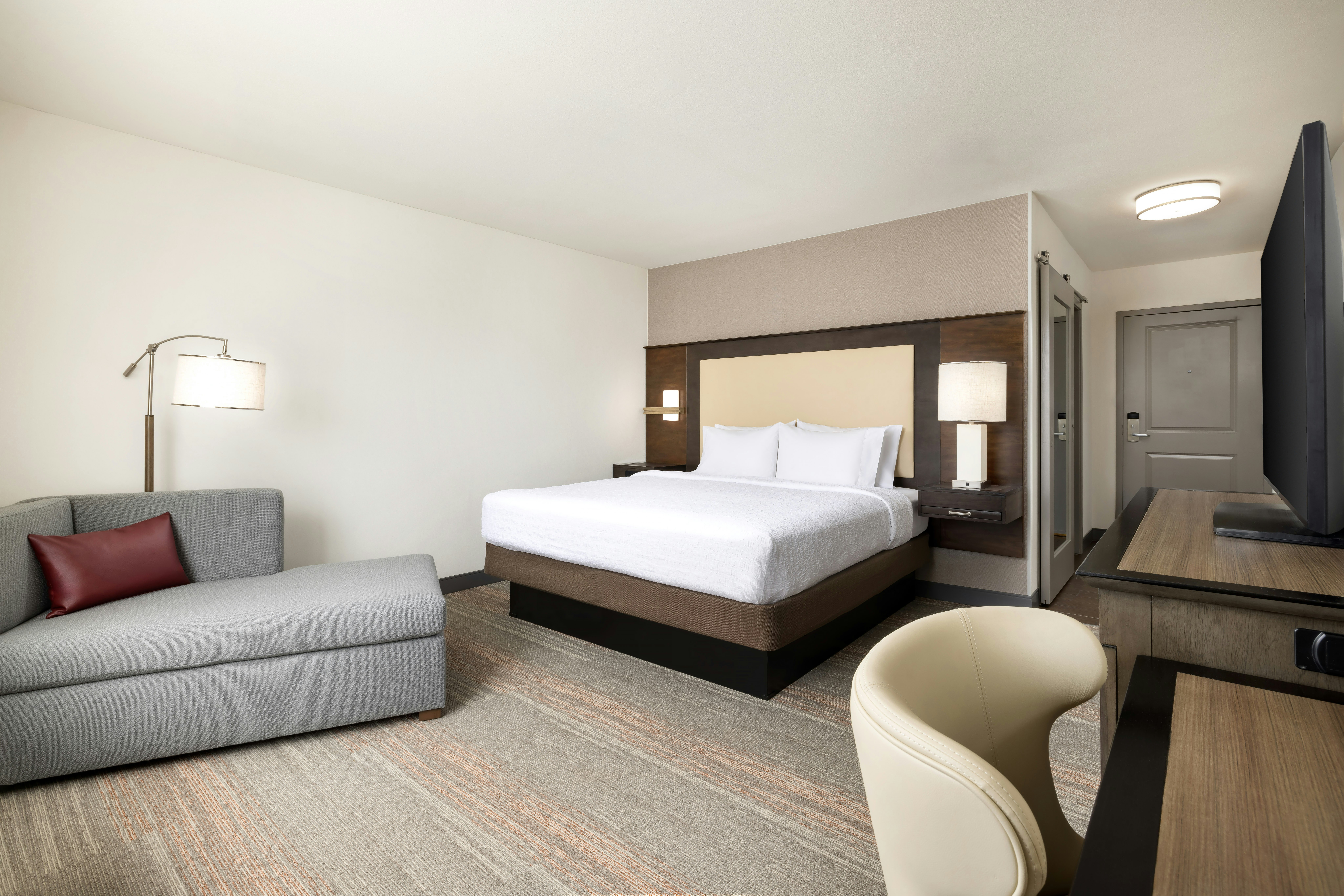 ROOM, KING BED