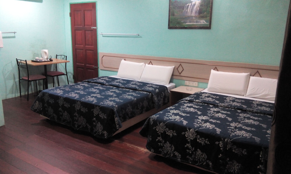 Purnama Beach Resort 33/67