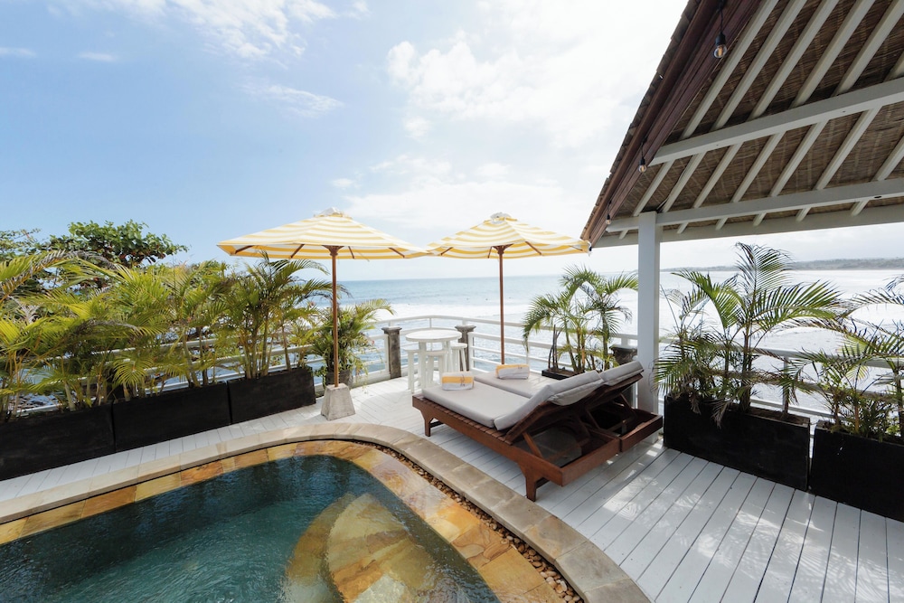 Bombora Medewi Wavelodge 36/66