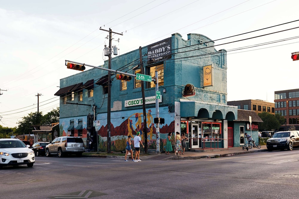 Sentral East Austin 1614 49/56
