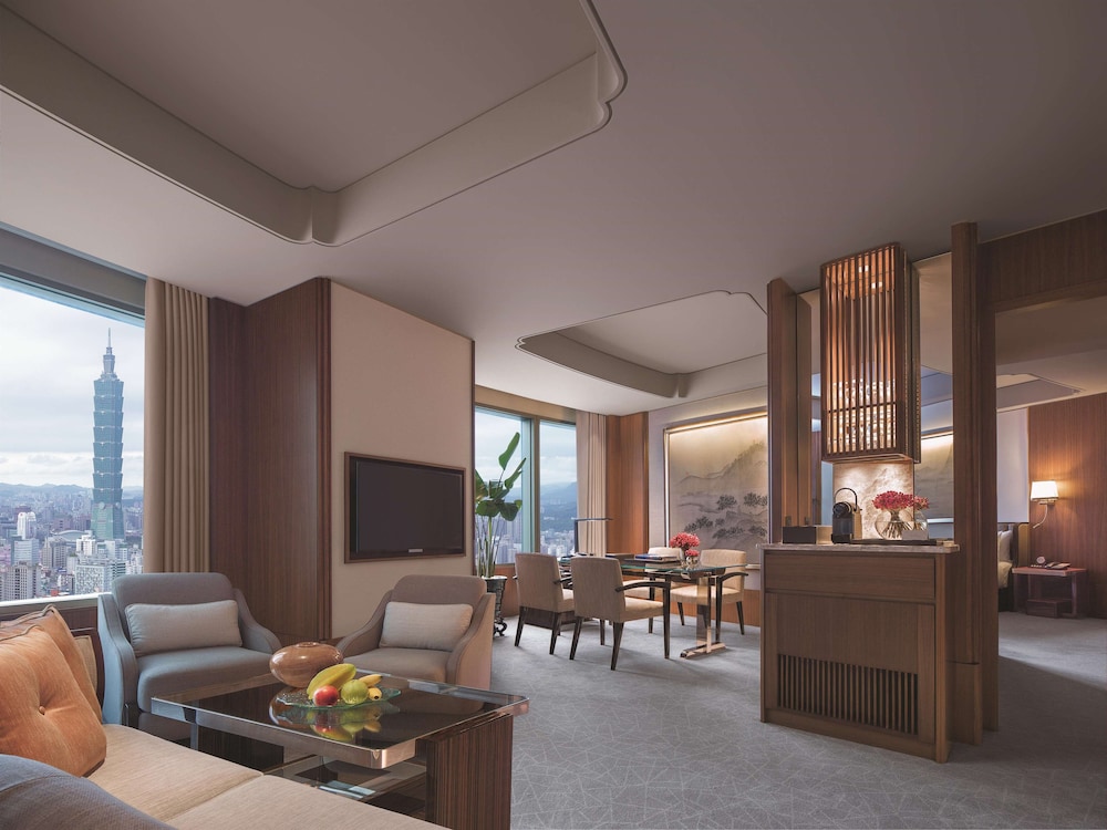 Shangri-La Far Eastern, Taipei 55/79