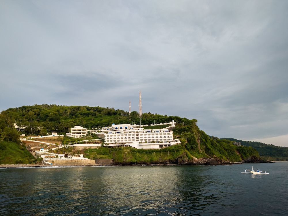 Royal Avila Boutique Resort 37/45