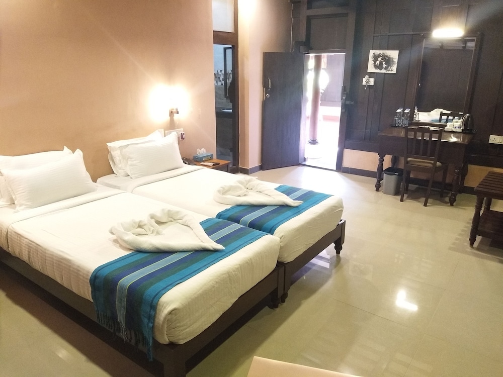 Green Meadows Resort 9/37