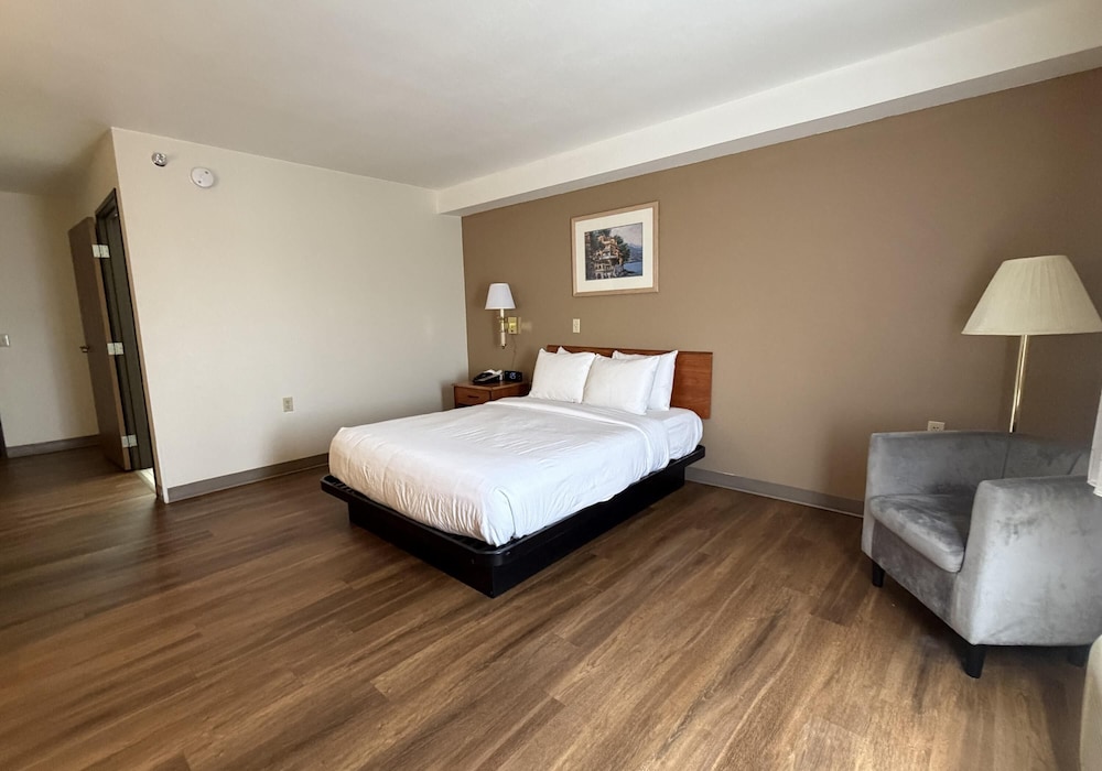 غرفة قياسية بسرير كوين لذوي الإعاقة، SureStay by Best Western Albuquerque East I-40 2/4
