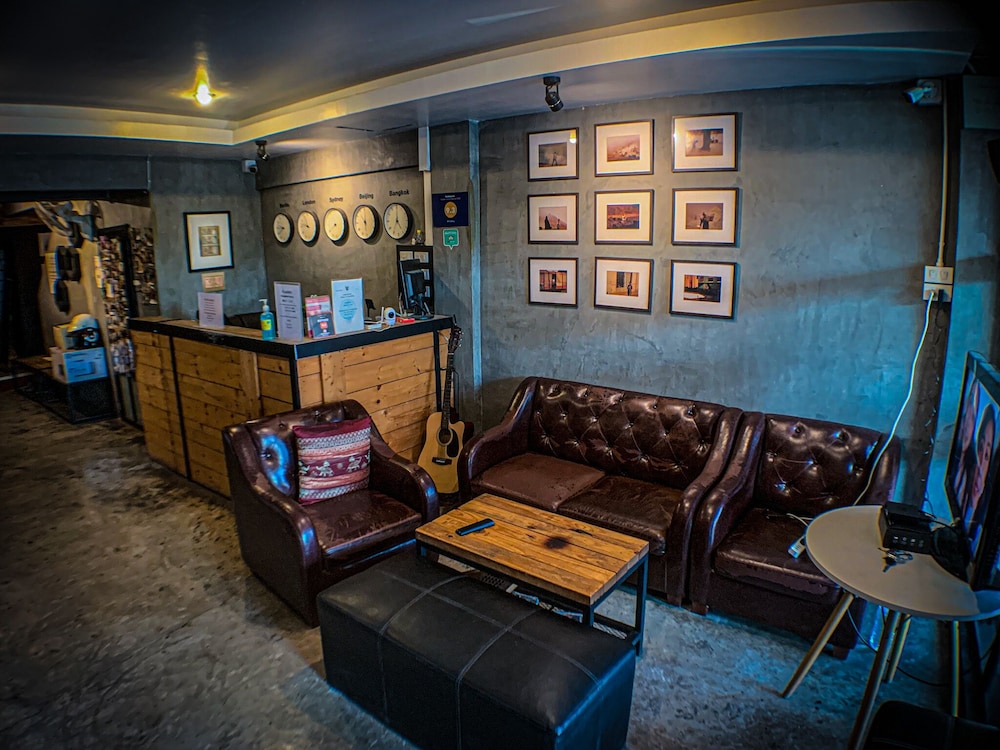 84 Gallery - Hostel 35/42