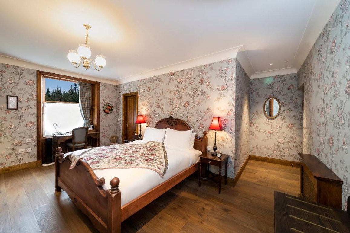 Rokeby Manor 12/37