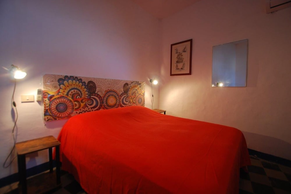 1 BEDROOM, APARTMENT