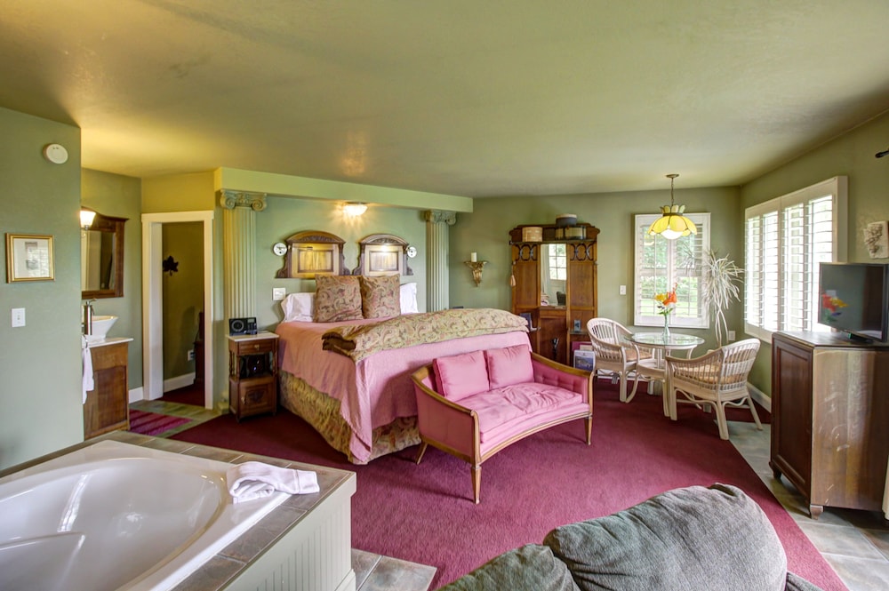 Country Cottage of Langley 44/67