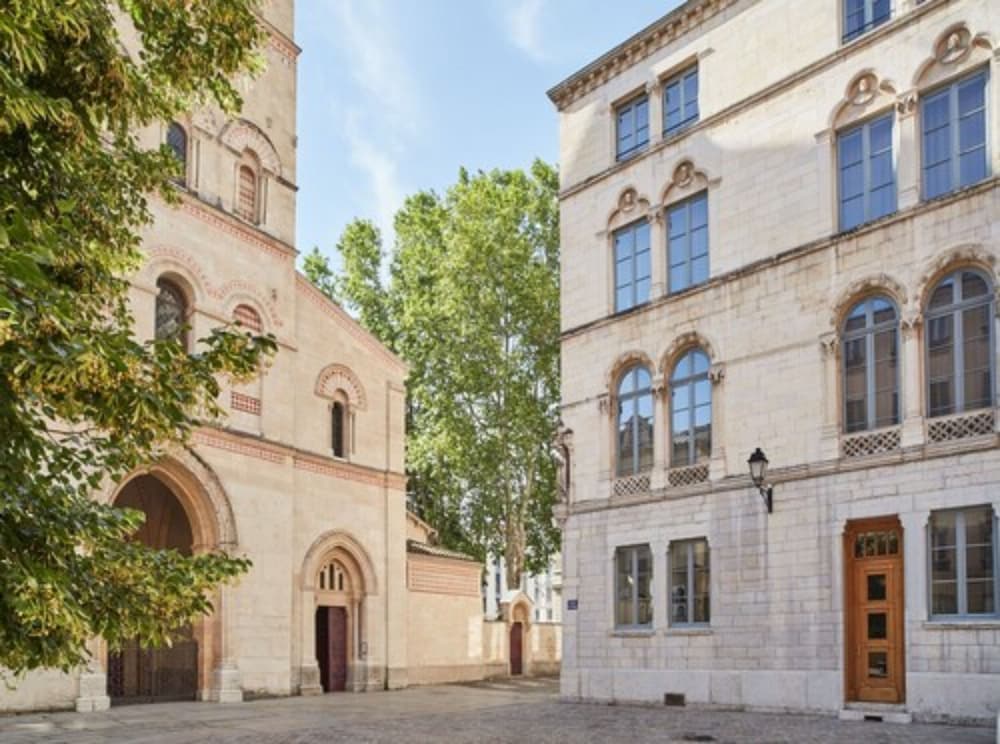 Hotel de l Abbaye 43/50