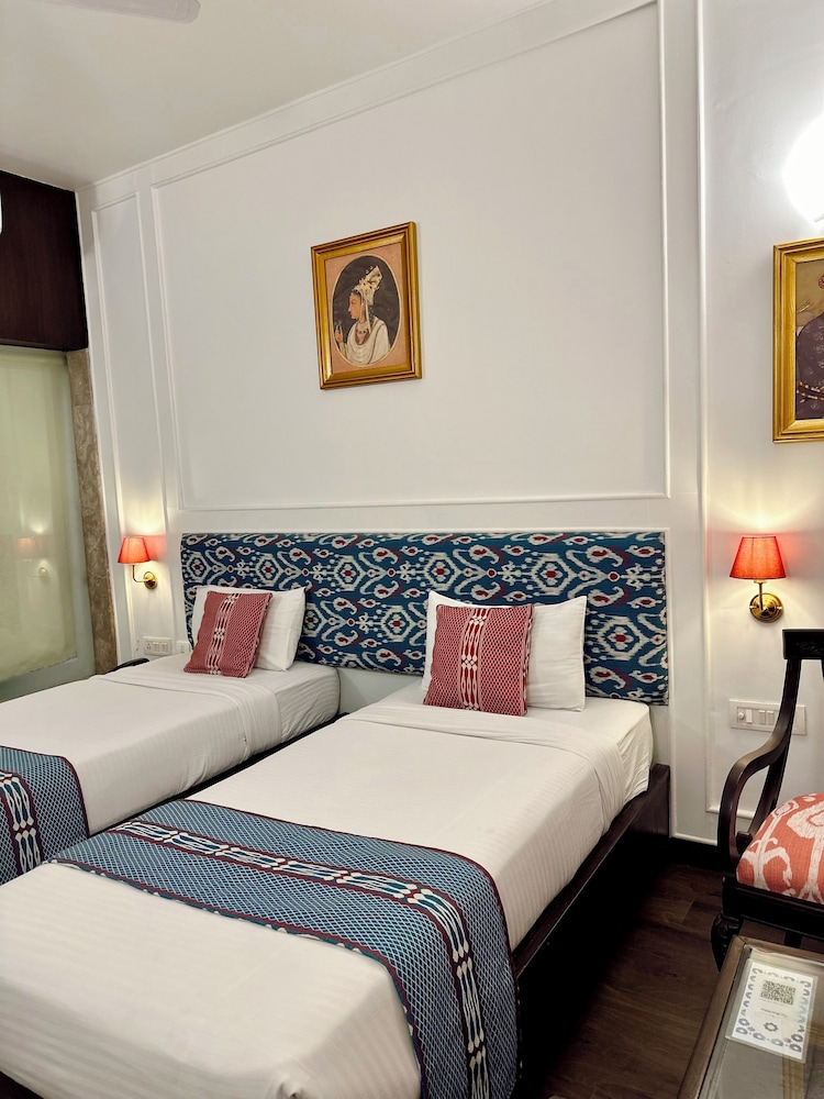 Hotel Atulyaa Taj 18/48