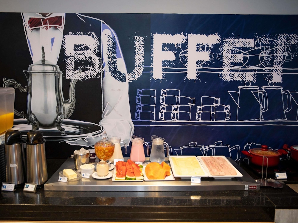 ibis budget Divinopolis 32/59