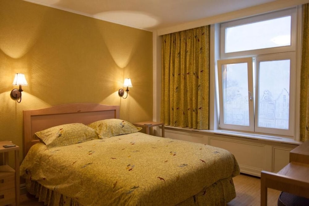 Imperial Hotel Rembrandtplein 7/33