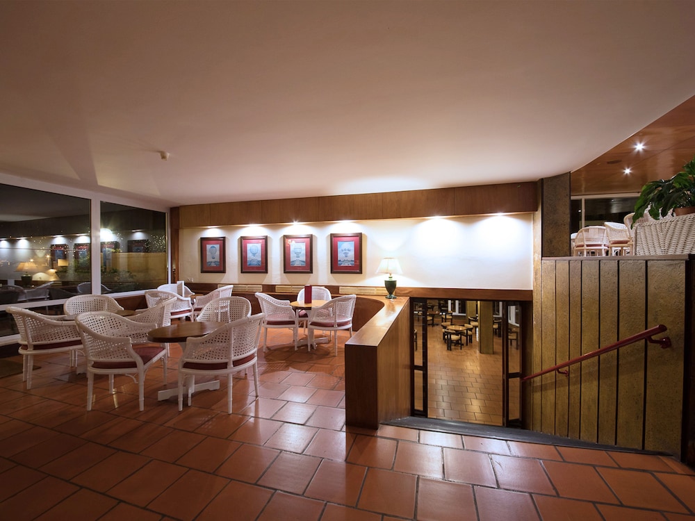 Baia Madeira Hotel - Ocean Beachfront 45/54