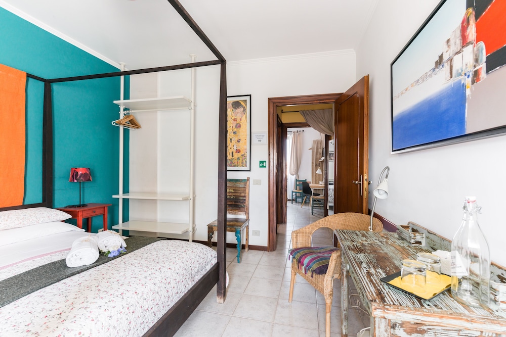 2 BEDROOMS, CLUB, GARDEN VIEW