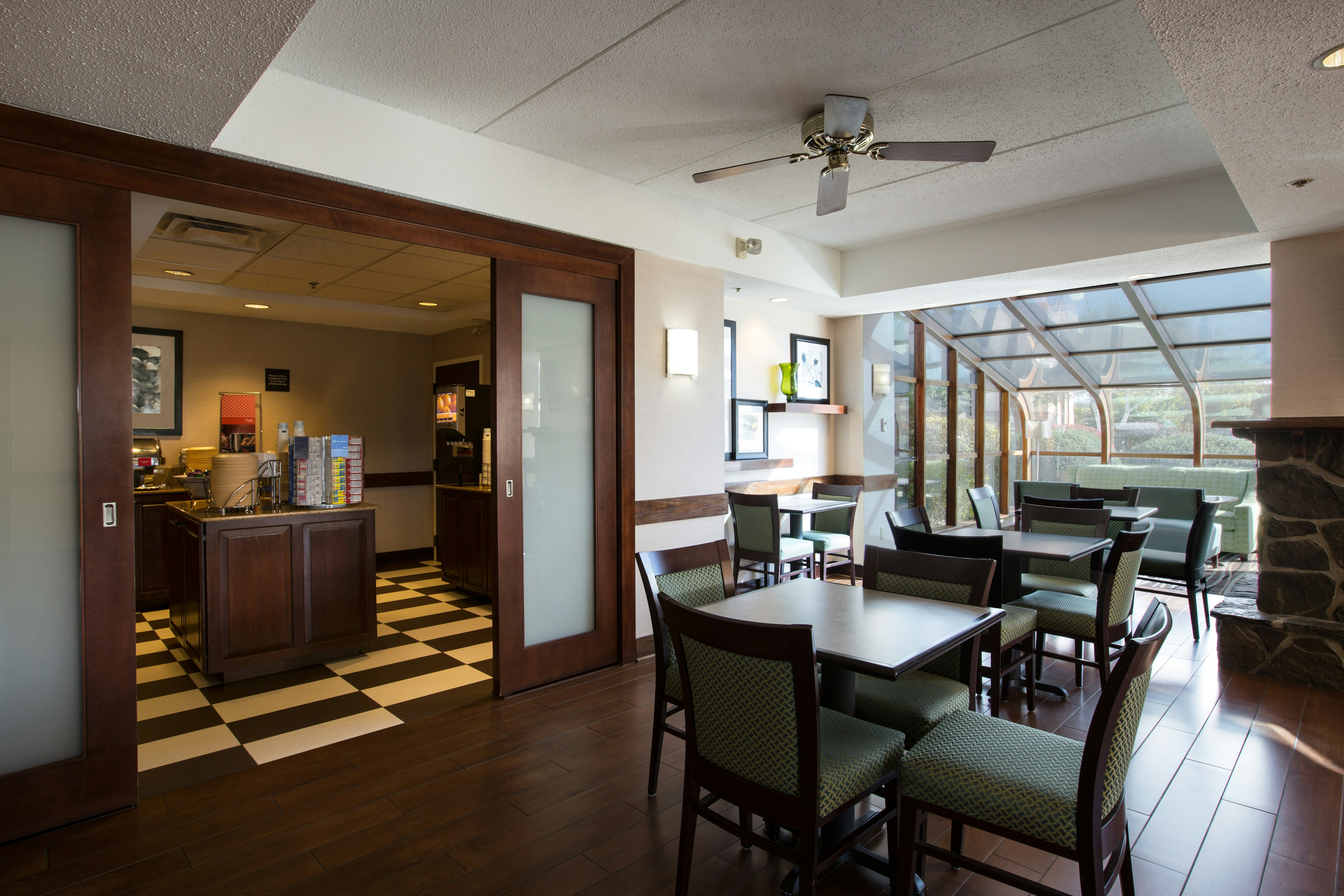 Hampton Inn West-Springfield 7/16