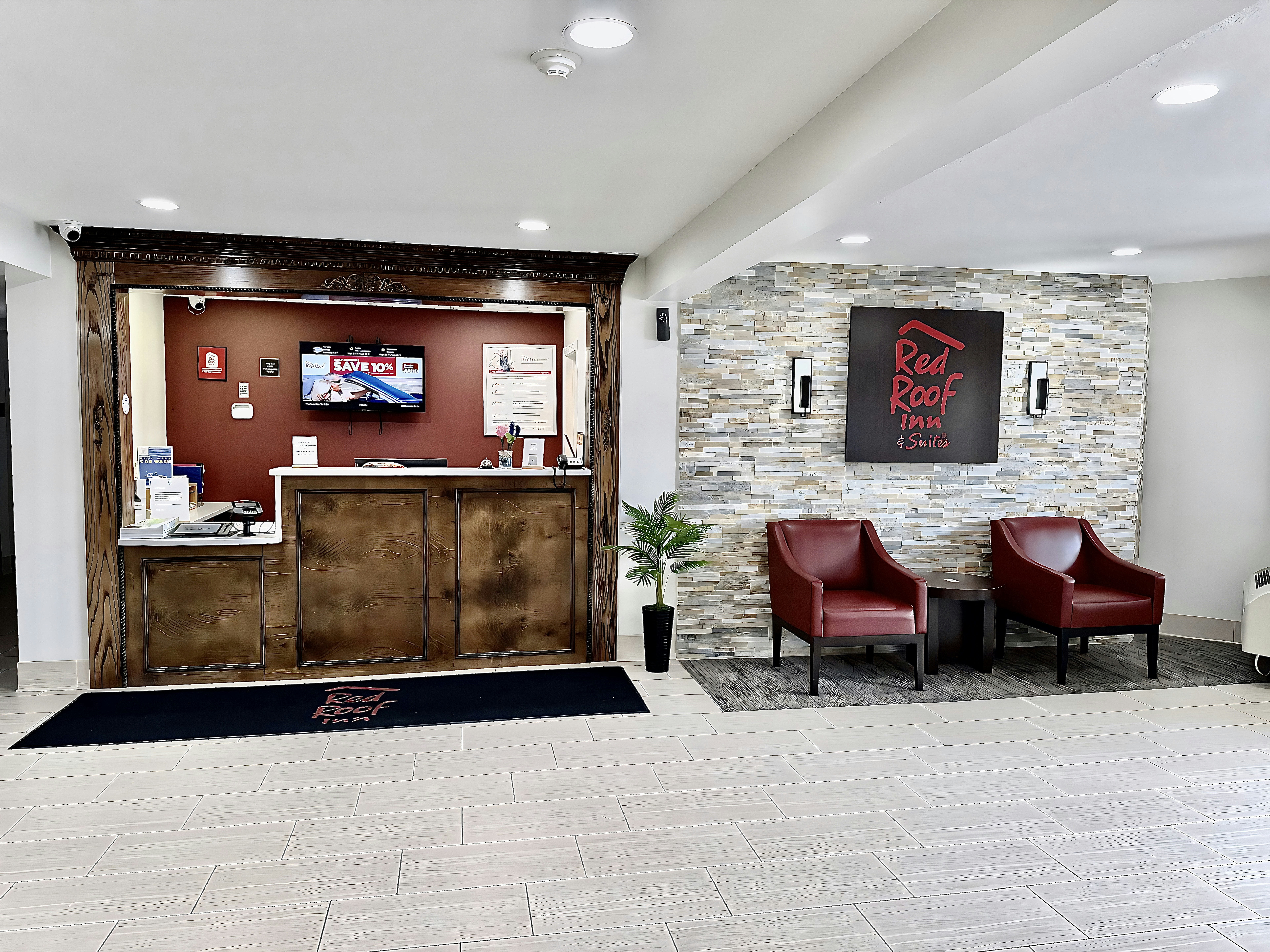 Red Roof Inn & Suites Newport – Middletown, RI 5/44