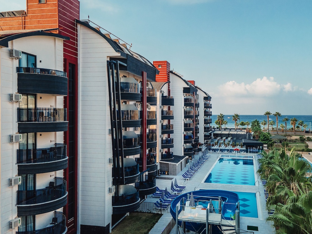 Grand Uysal Beach and Spa Hotel 6/50