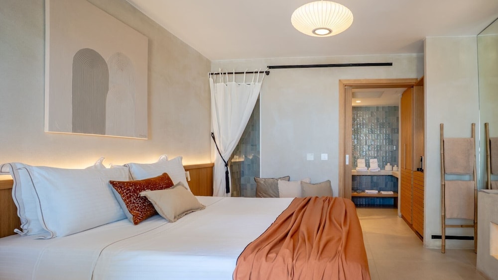 SUPERIOR, DOUBLE BED, CALDERA VIEW, HOT TUB
