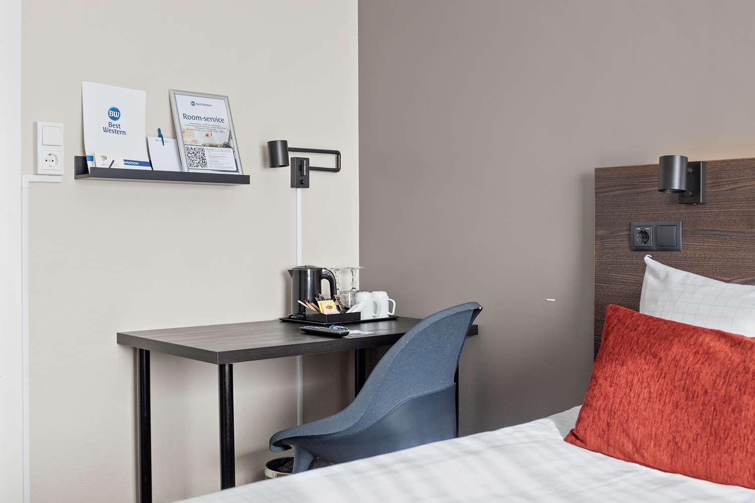 Economy, Double Bed