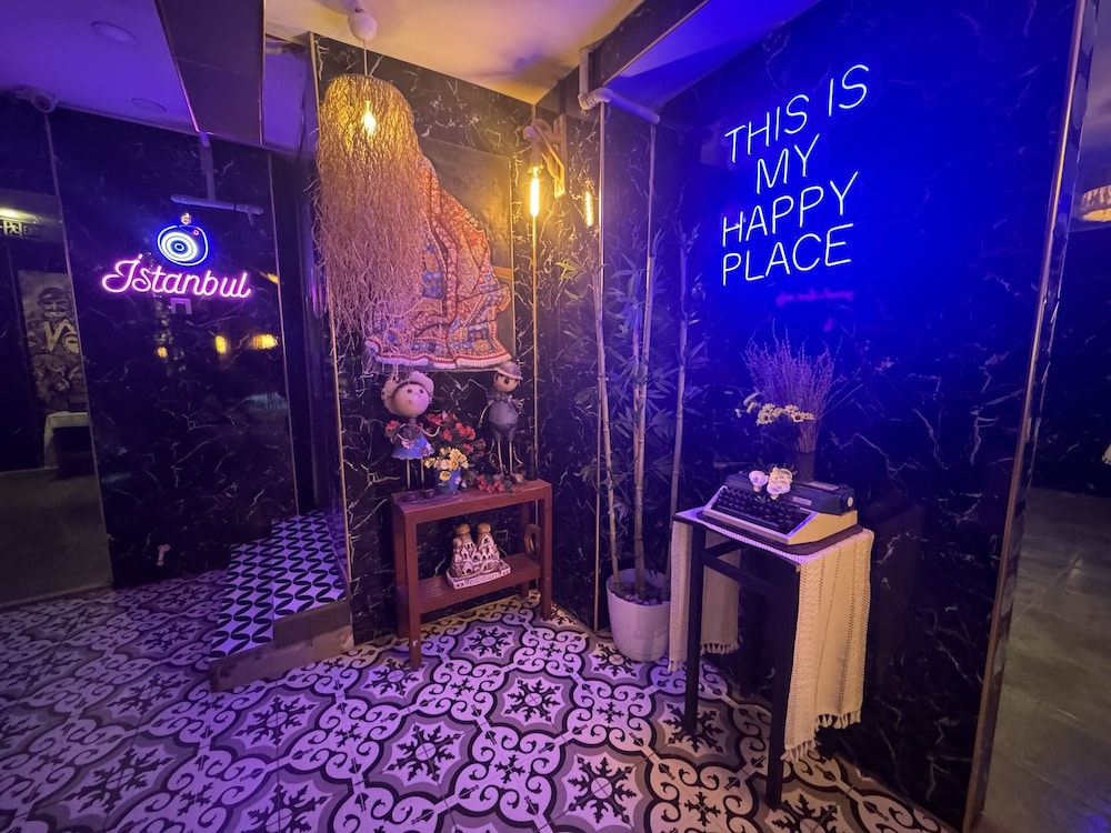 The Little Prince Hotel 23/48