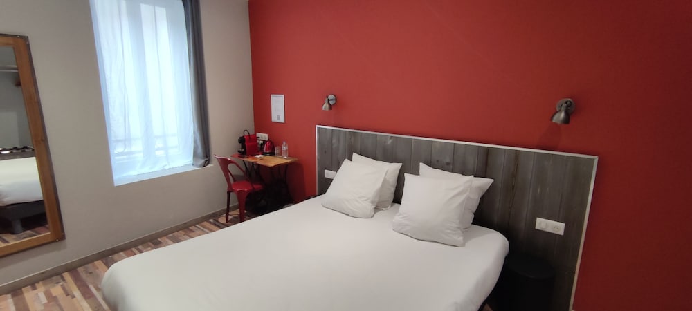 Logis Hotel Yseria - Historical Center 19/58
