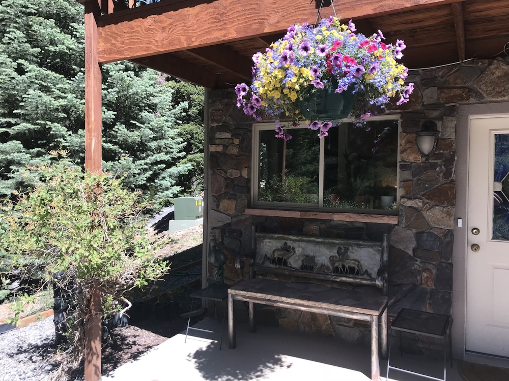 Bridal Veil B&amp;B 7/25