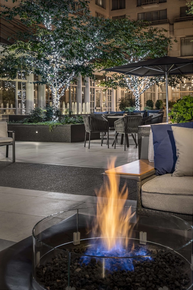 Fairmont Washington D.C. Georgetown 70/72