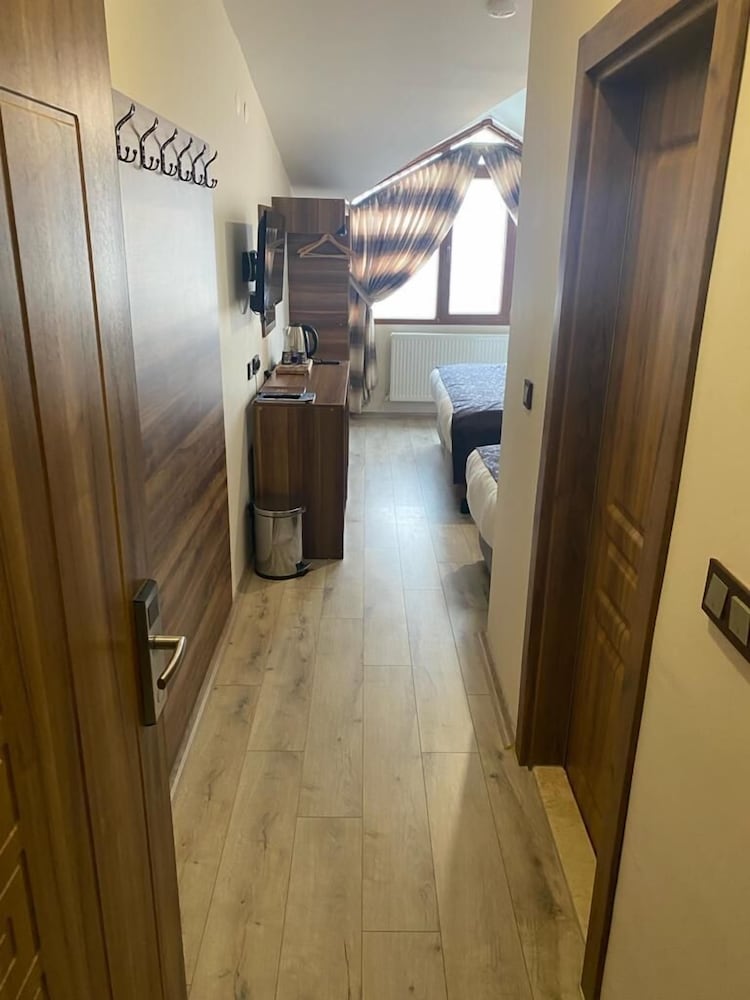 Zumrut Palas Otel 23/44