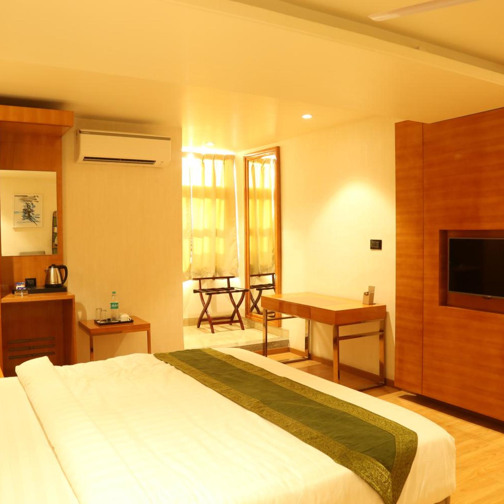Hotel Reva Regency 10/38