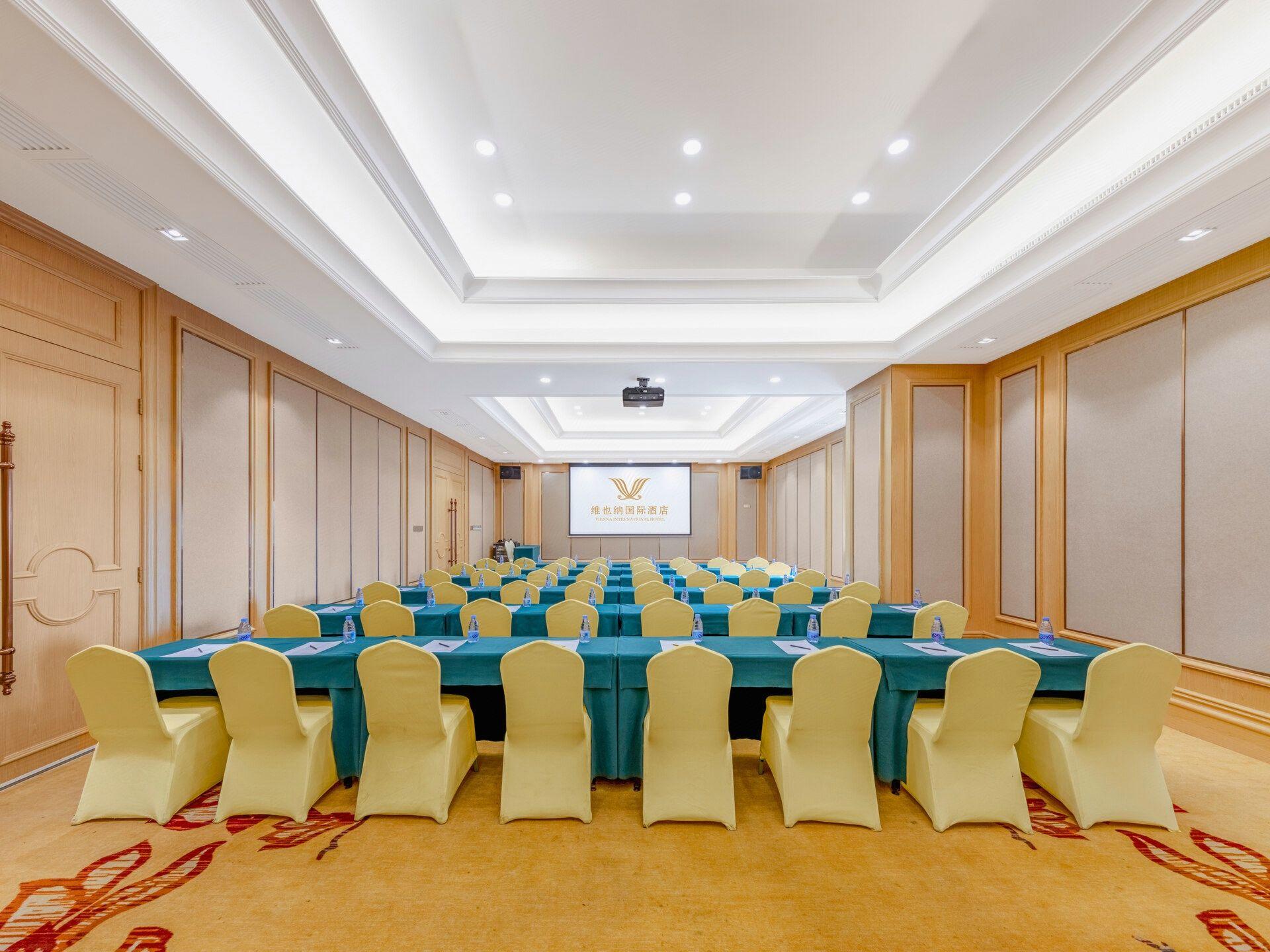Vienna Hotel Foshan Nanhai Avenue Branch 39/50