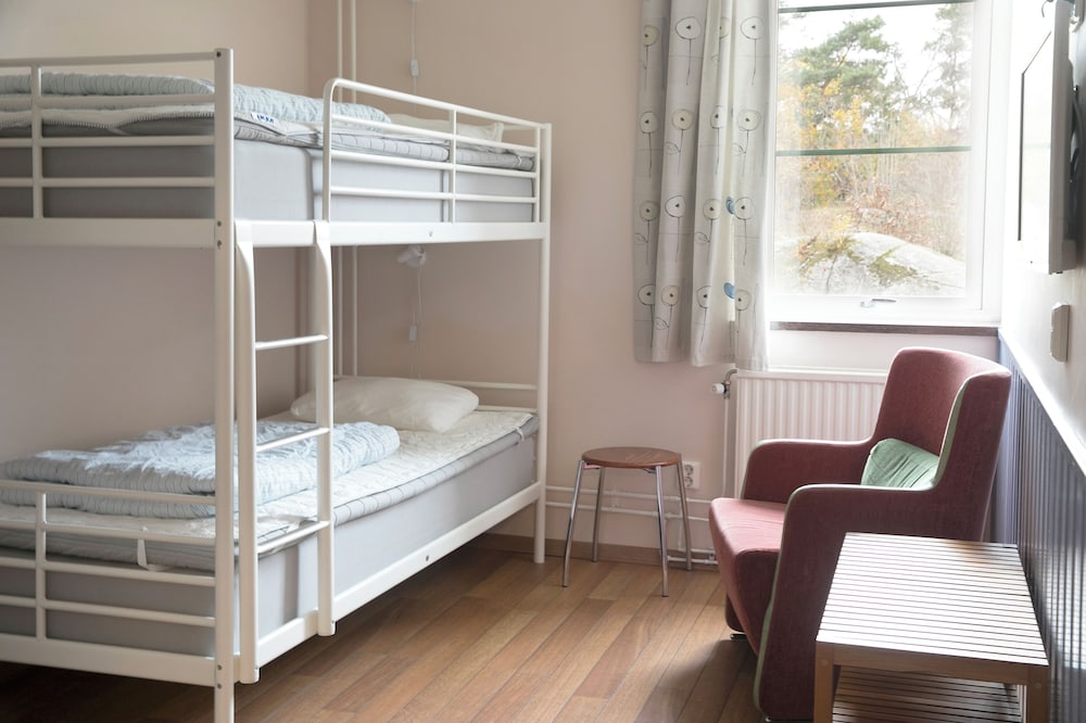 Kvibergs Vandrarhem & Stugby 14/41