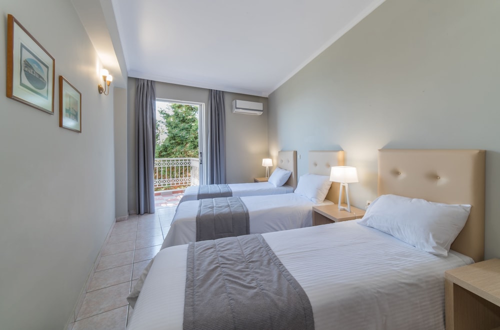 2 BEDROOMS, SUPERIOR, APARTMENT, PARTIAL SEA VIEW