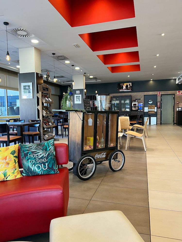 IBIS BARCELONA RIPOLLET 40/72