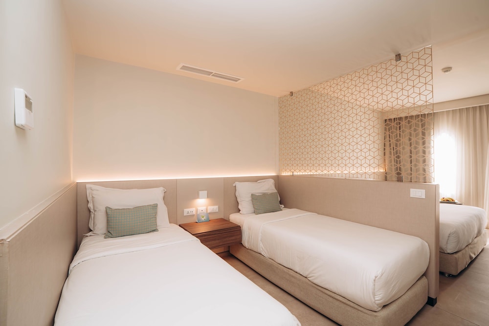Reef Oasis Beach Resort 31/82