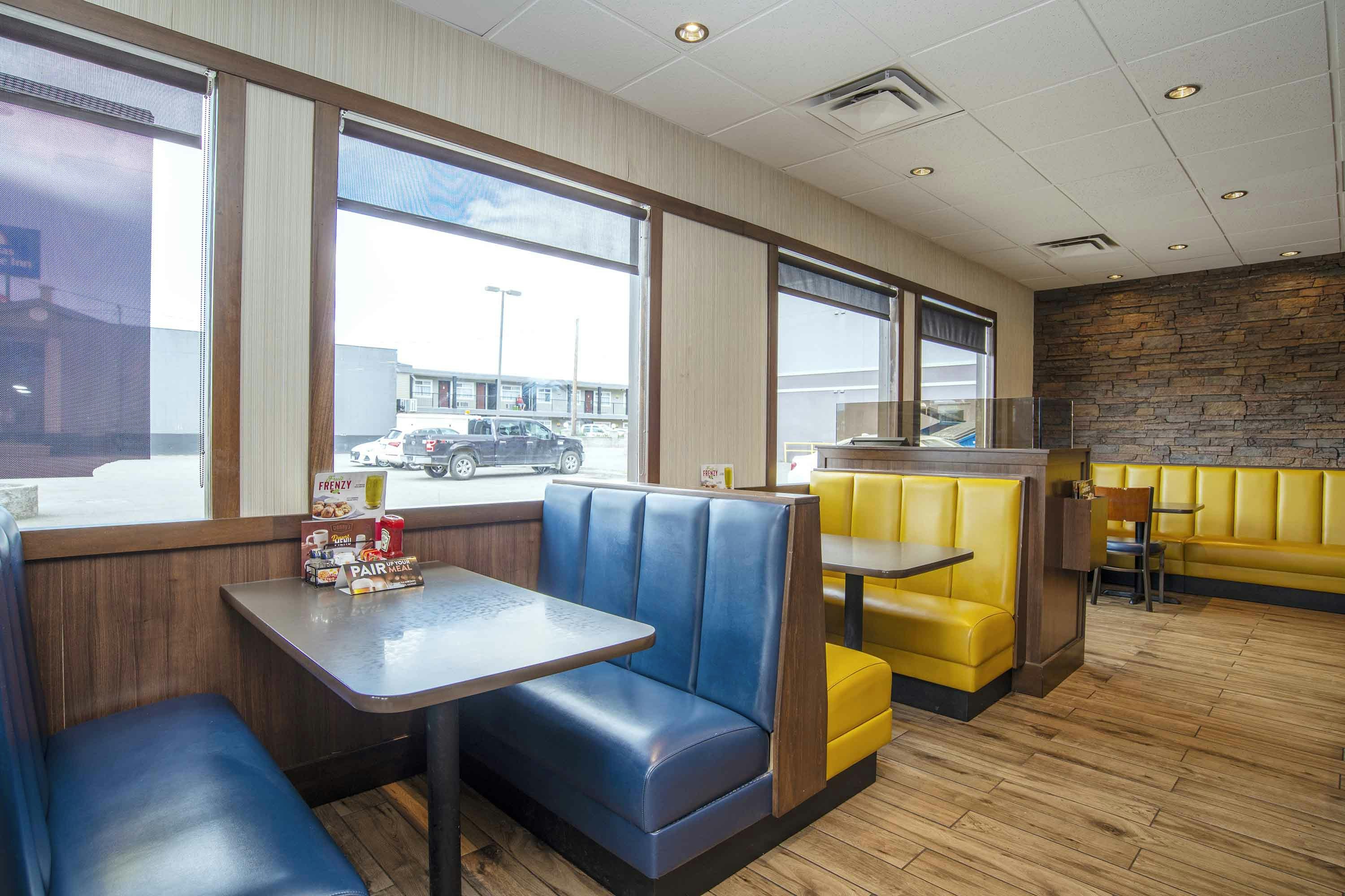 Sandman Hotel & Suites Prince George 29/47