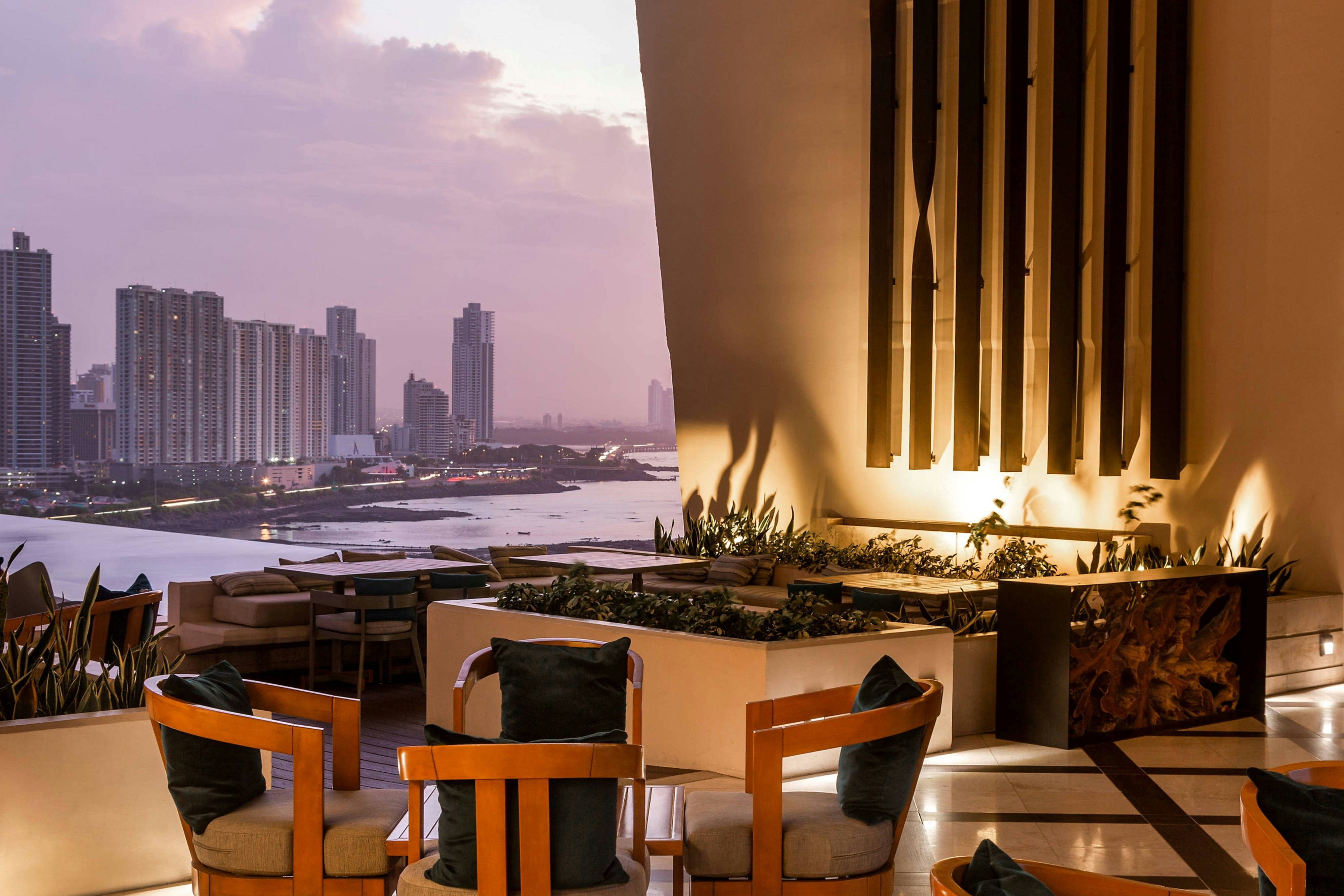 Jw Marriott Panama 68/76