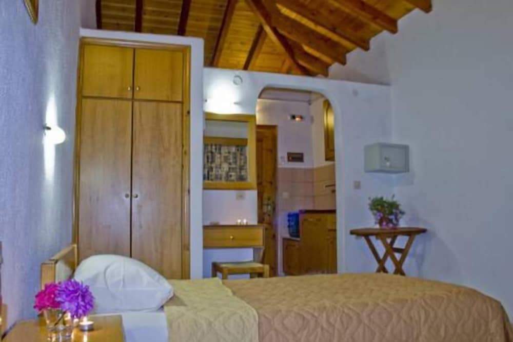 VILLA KAVOURAKIA 10/57