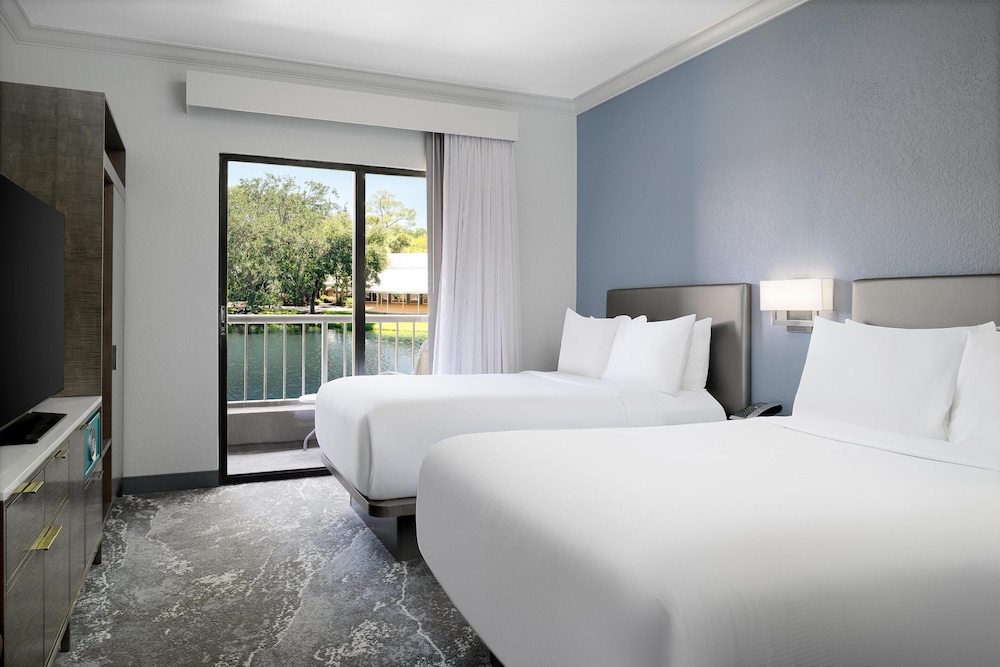 Redesigned, Superior, Suite, 2 Double Beds, Lake View