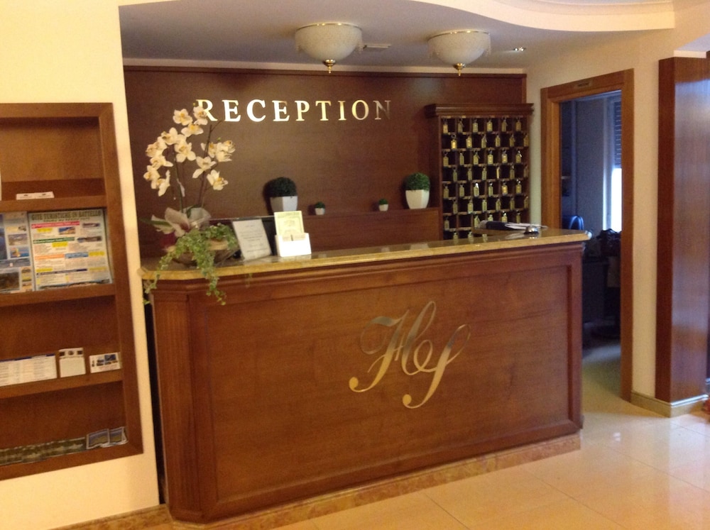 Hotel Tirreno 7/43