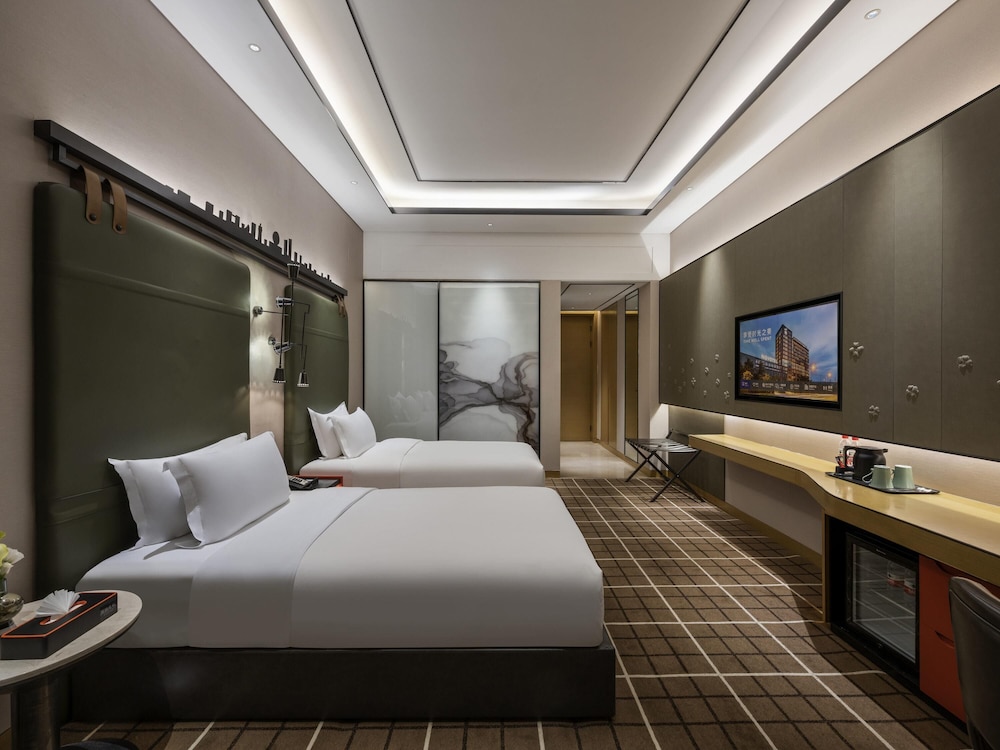 SUPERIOR, TWIN BEDS