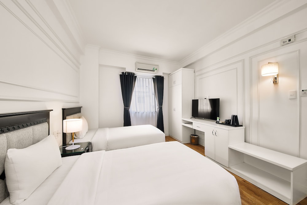 Kin Hotel Ly Tu Trong 14/49