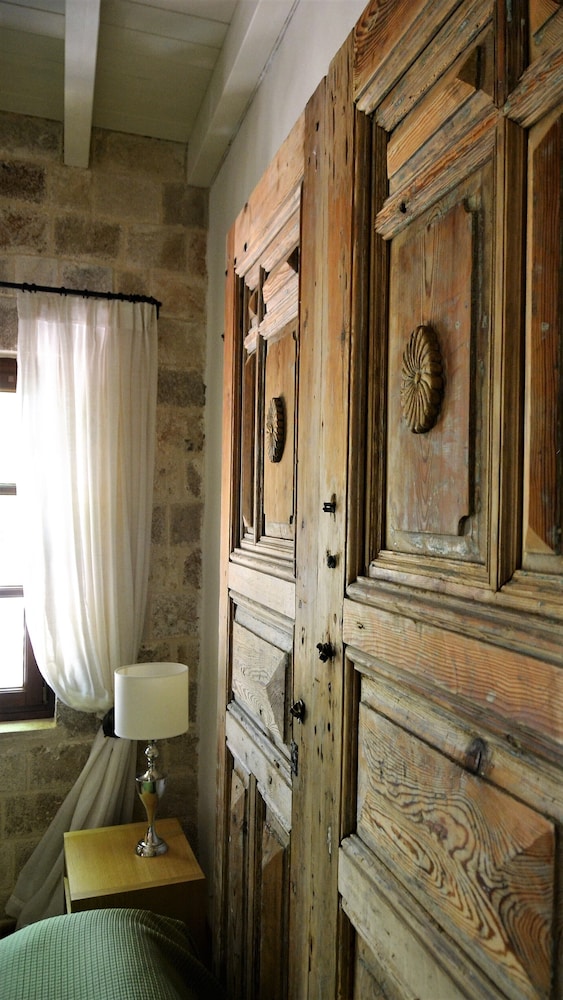 Kakkini Porta Rossa Exclusive Suites 47/50
